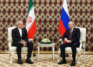 Iran, Russia Reaffirm Strategic Partnership at Turkmenistan Summit